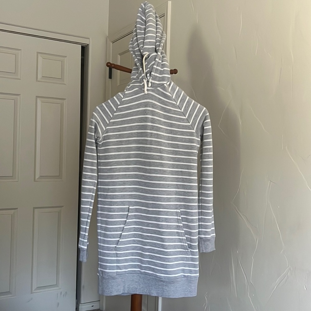 American Apparel XS Sweater